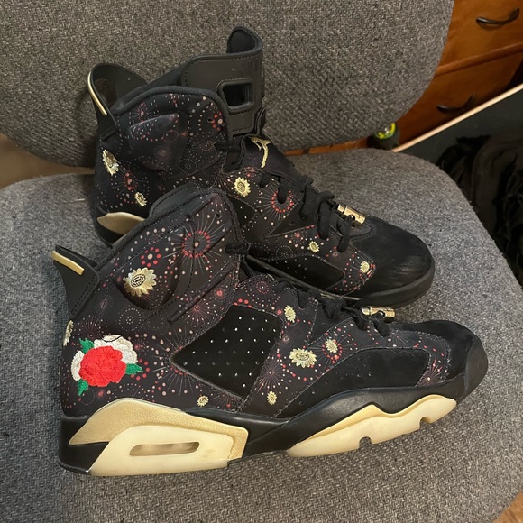 Air Jordan 6 “Chinese New Year” - Picture 2 of 7